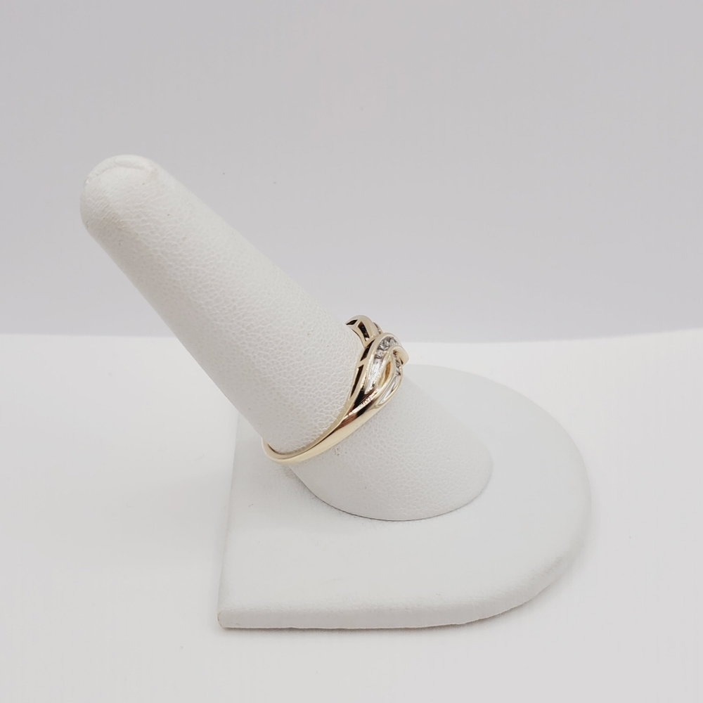 10k Solid Yellow & White Gold Genuine Diamond Ring Baguette & Round Cut Ring - Picture 7 of 12